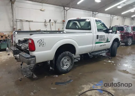 2015 Ford F-250 Xl z USA, uszkodzony, nr VIN 1FTBF2B64FEB50676